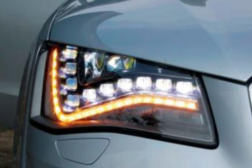自動車LEDライト用 蛍光体分散ガラス Phosphor in Glass（PiG） である高性能なPiG ウェハー　自動車で使用されるLEDの材料Car lightingのイメージ画像