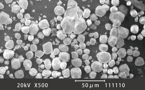 建材用デジタルプリントカラー顔料のSEM(走査電子顕微鏡)画像F-50μm縮尺